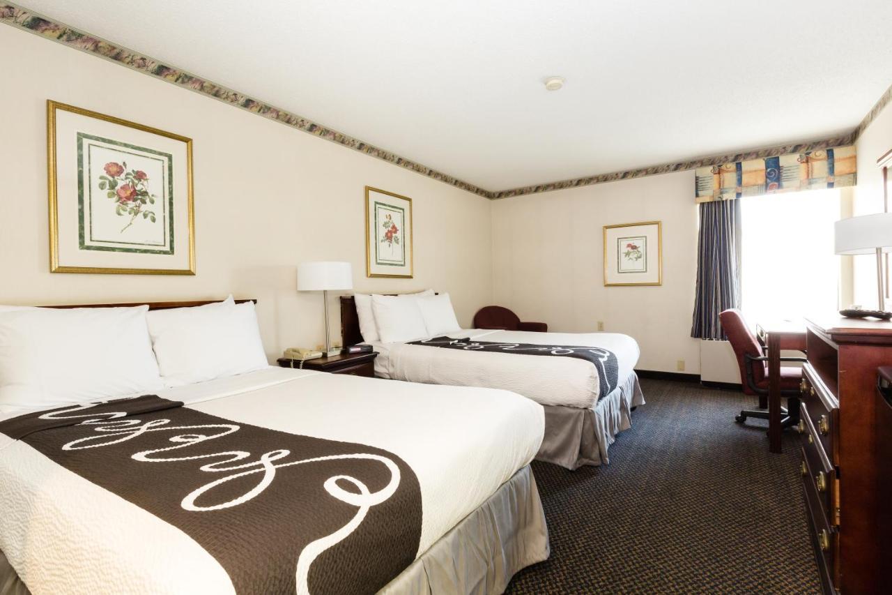 The View Inn & Suites Bethlehem / Allentown / Lehigh Airport Exterior foto